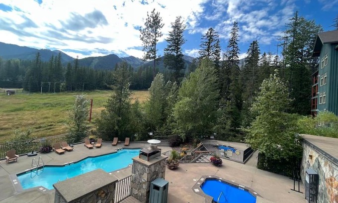 East Kootenay Apartment | Snow Creek Lodge by StayIn