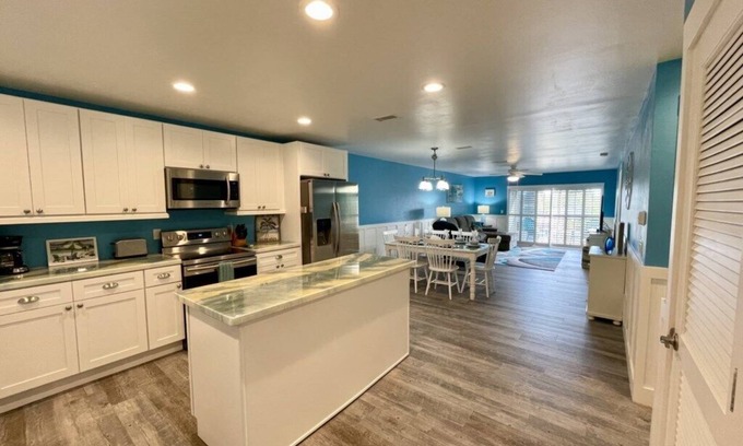 Pebble Beach Condo | Snowbirds--Huge Pool--2/2 Condo close to beaches and golf courses!