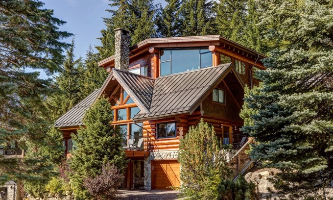Nordic Estates Ski Chalet | Snowridge Chalet 5