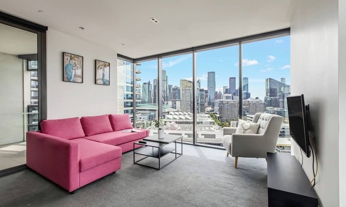 Docklands Apartment | Soaring Heights Vibrant Docklands Living with Pool