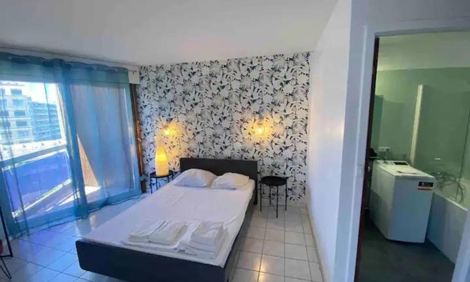 Annemasse Apartment | SOBNB ROYAL 1-Appartement centre Annemasse,10min de Genève