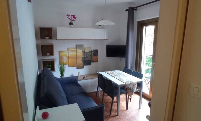 Roiano-Gretta-Barcola-Cologna-Scorcola Apartment | Soggiorno Royal