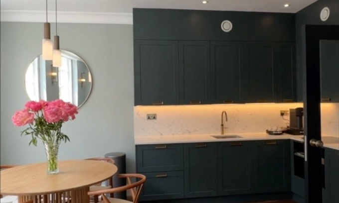 Soho Apartment | Soho Gem Vibrant London Hideaway
