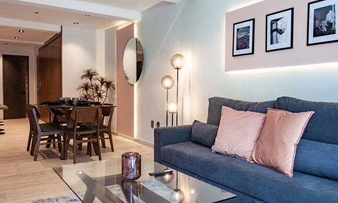 Colonia Roma Apartment | Soho Sunlight Serenity: Dive into the Essence of Today's Elegance