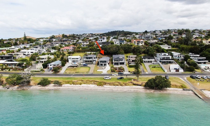 Maraetai Cottage | Soleil on Omana - Omana Beach Holiday Home