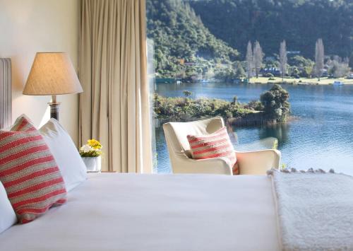Lake Tarawera Cabin | Solitaire Lodge