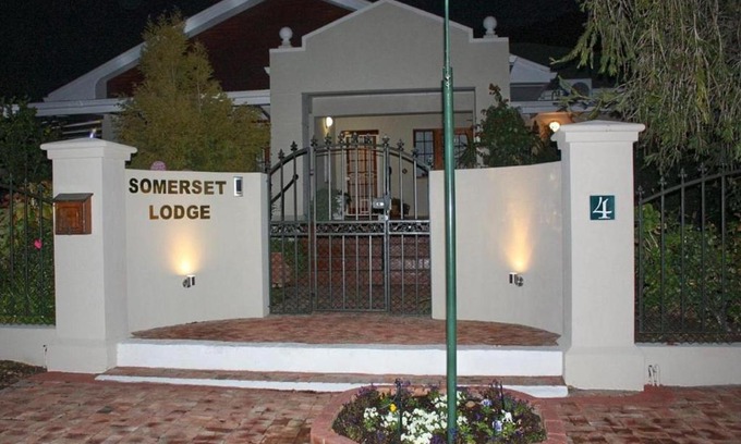 Montagu Cabin | Somerset Lodge