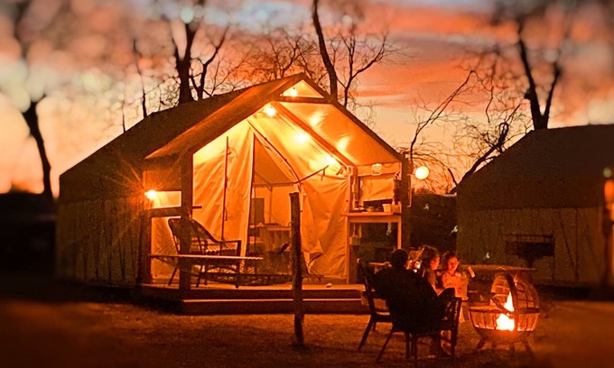 Prairie Lea Cabin | Son's Blue River Camp Glamping Cabin K