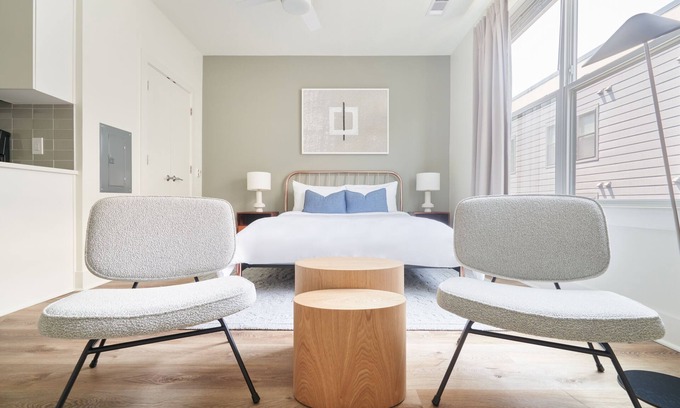 Rutledge Hill Apartment | Sonder at LC SoBro | Studio Apartment