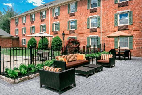 Tinton Falls Hotel | Sonesta Select Tinton Falls Eatontown