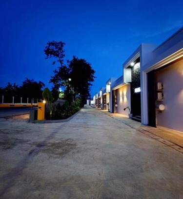 Vang Vieng Hotel | Song View Pool Villa
