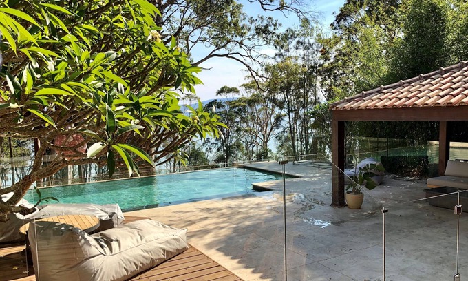 Green Point House | Songbird Luxury Getaway