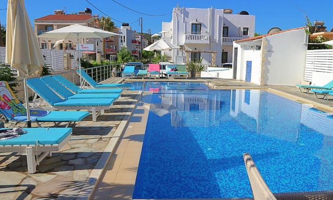 Platanias Town Apartment | Sonio Beach - Que Bella Collection