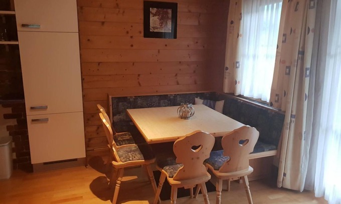 Flattach Apartment | Sonnblick - Apartment block Gugganig