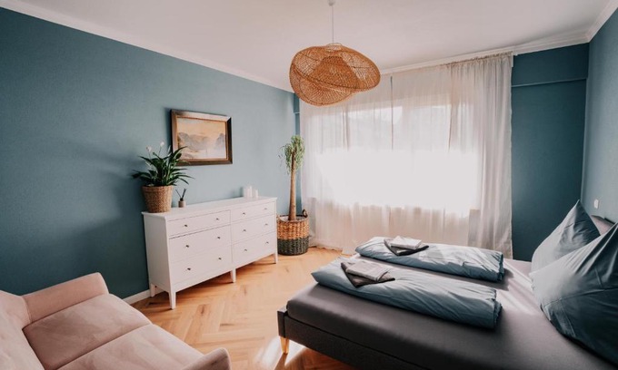Stromberg Apartment | Soonwald Loft I Garten I Kamin I riesige Wohnküche
