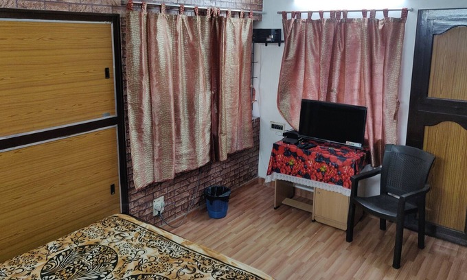 T Nagar Apartment | Sophisticated Apartment for office and home stay