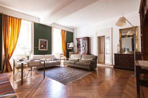 Ticinese Apartment | Sophisticated apt near Duomo