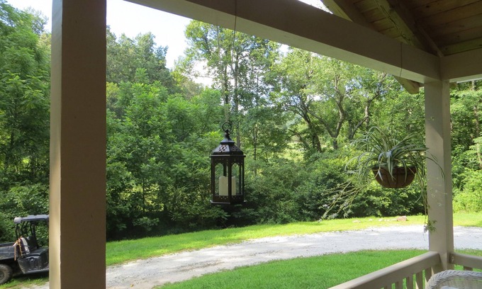 Franklin House | Southern Meadows Cabin Your Mountain Getaway Retreat