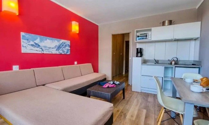 Isola Apartment | SOWELL RÉSIDENCES New Chastillon* - 2 Room Apartment 4 People