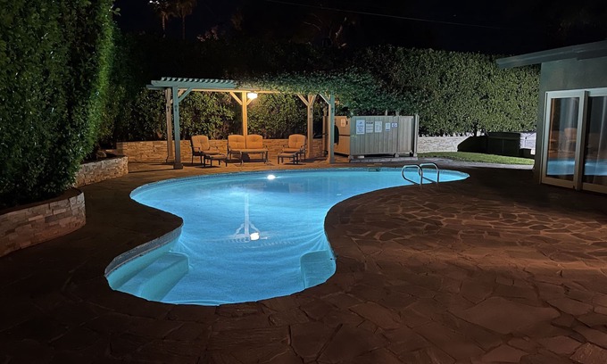 Palm Springs House | Spa Oasis Retreat and Movie Colony East
