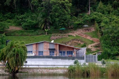 Kibuye Bed & Breakfast | Spa Shallum