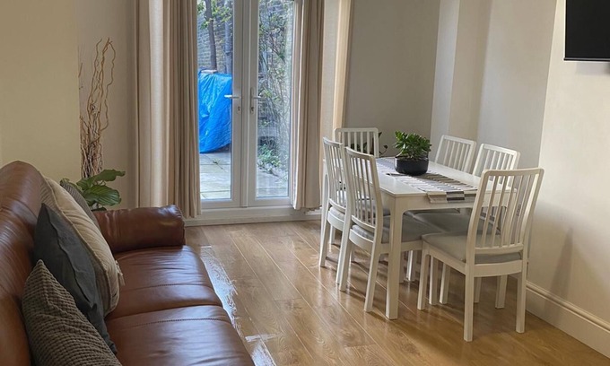 Brixton House | Space is the name at this place: The Arlingford