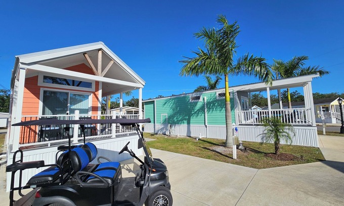 Kissimmee House | SPACIOUS 1 BEDROOM HOUSE IN DISNEY AREA 5 STAR RATED MILL CREEK RESORT 2753