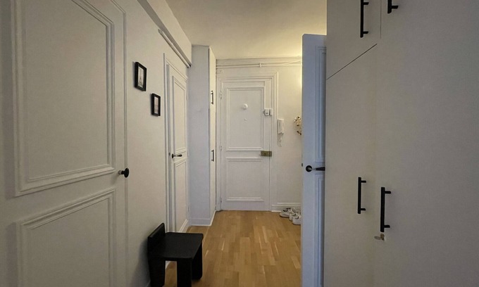 Saint-Thomas-d'Aquin Apartment | Spacious 2 bedroom apartment heart of Paris
