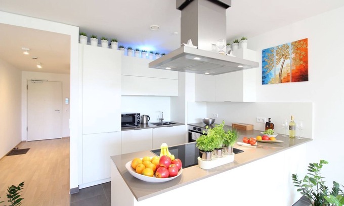 Gallus Apartment | Spacious 3-bedroom apartment with WiFi, AC in enjoyable Frankfurt am Main