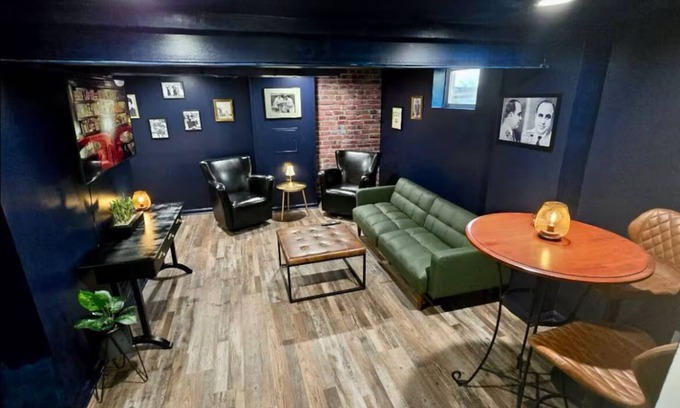 Speedway House | Spacious 3 bed & 2 full bath in Indy. Central location + outdoor amenities