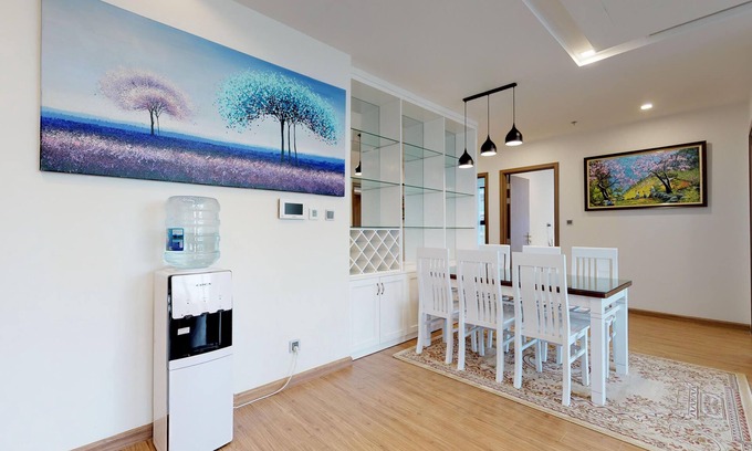 Ngoc Khanh Apartment | Spacious 3-bedroom apartment with WiFi, AC in Vinhomes Metropolis