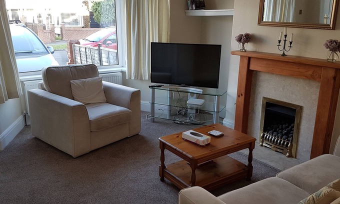 Beverley House | Spacious 3 bedroom townhouse, double, twin and kids bed