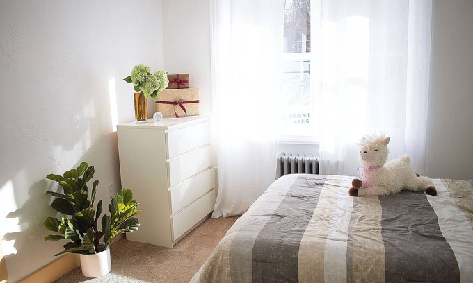 Whitehall Apartment | Spacious 3-bedroom with WiFi in fantastic Pittsburgh