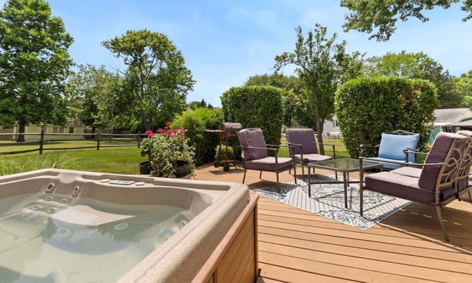 Selby-on-the-Bay House | Spacious 4 Bedroom Home w/Hot Tub
