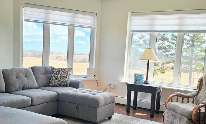 Anne's Land House | Spacious 5-bedroom farmhouse