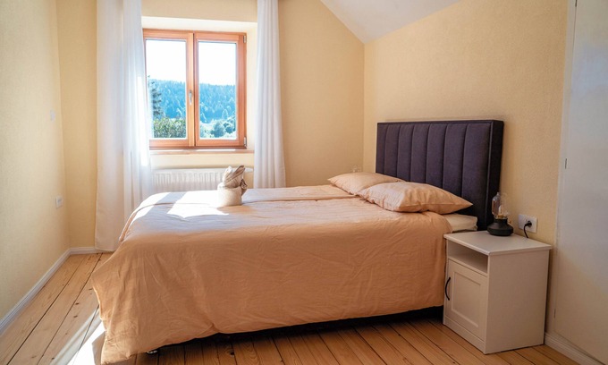 Dane House | Spacious 5-bedroom house with Sauna and Massage chair