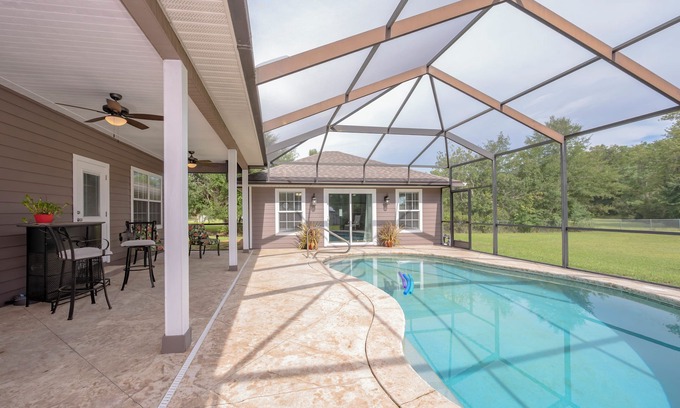 Starke House | Spacious 5-Bedroom Retreat with Private Pool!