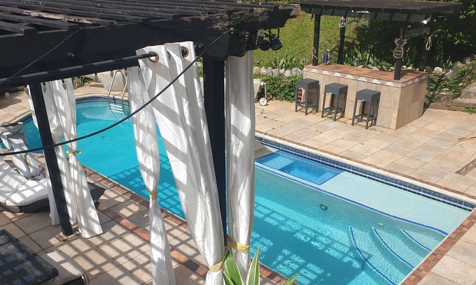 Glencoe Villa | Spacious 5 bedroom Villa with Pool