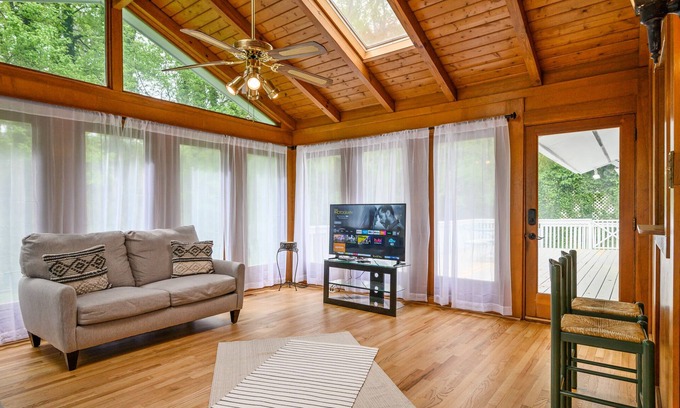 Marietta House | Spacious 5BR Near Truist Park With A Pool Table