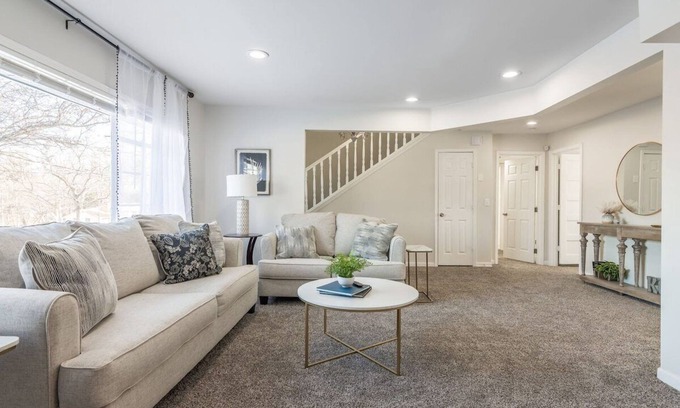 Lake Waukomis House | Spacious 6BR Haven: Family-Friendly
