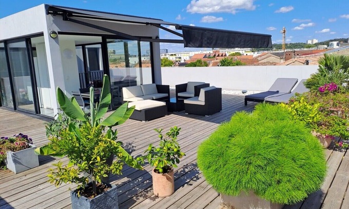 Bastide-Brazza Apartment | Spacious and bright nest with beautiful terrace