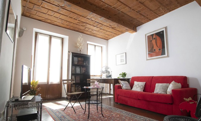 Santa Croce Apartment | Spacious and charming apartment in the heart of Florence
