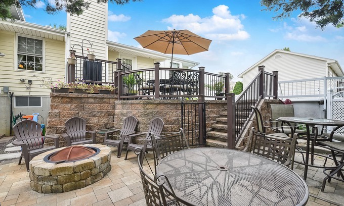 St. Peters House | Spacious and Comfortable Home in Saint Peters