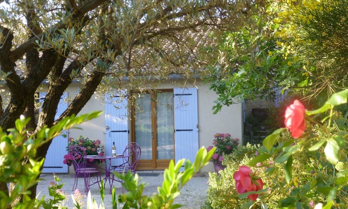 Suzette House | Spacious and comfortable gite for 3 people