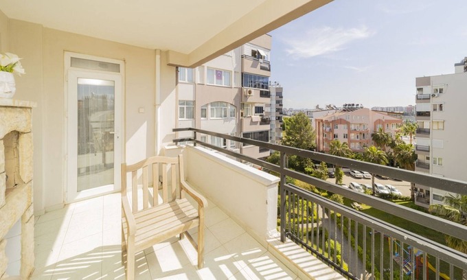 Liman Mahallesi Apartment | Spacious and Gorgeus Flat in Antalya