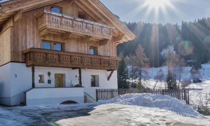 Fendels Apartment | Spacious apartment in a mountain village