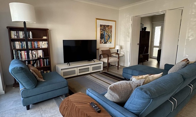 Cottesloe Apartment | Spacious apartment living for up to six in WA's premier beach location Cottesloe