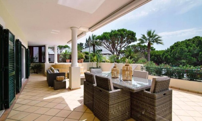 Vale do Lobo Apartment | Spacious apartment a few minutes walk from the beach, Vale do Lobo Algarve