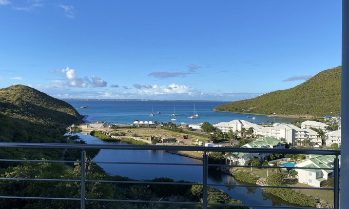 Anse Marcel Apartment | Spacious appartment facing the sea E