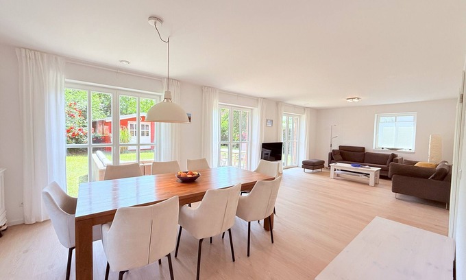 Rosenhagen House | Spacious, bright vacation home within walking distance of only 500m to the beach, with beautiful garden